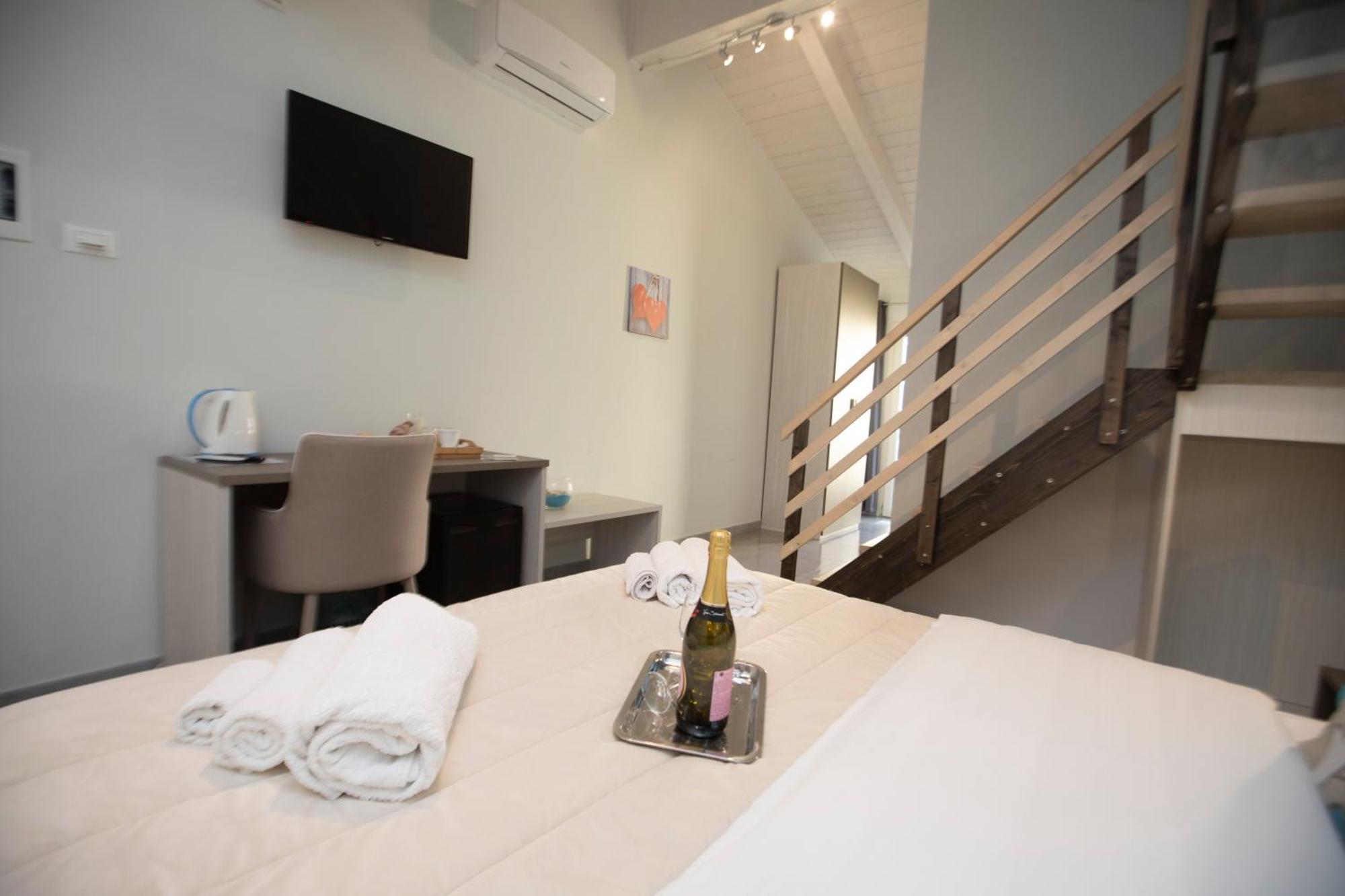 La Perla Amantea - Rooms & Apartaments المظهر الخارجي الصورة