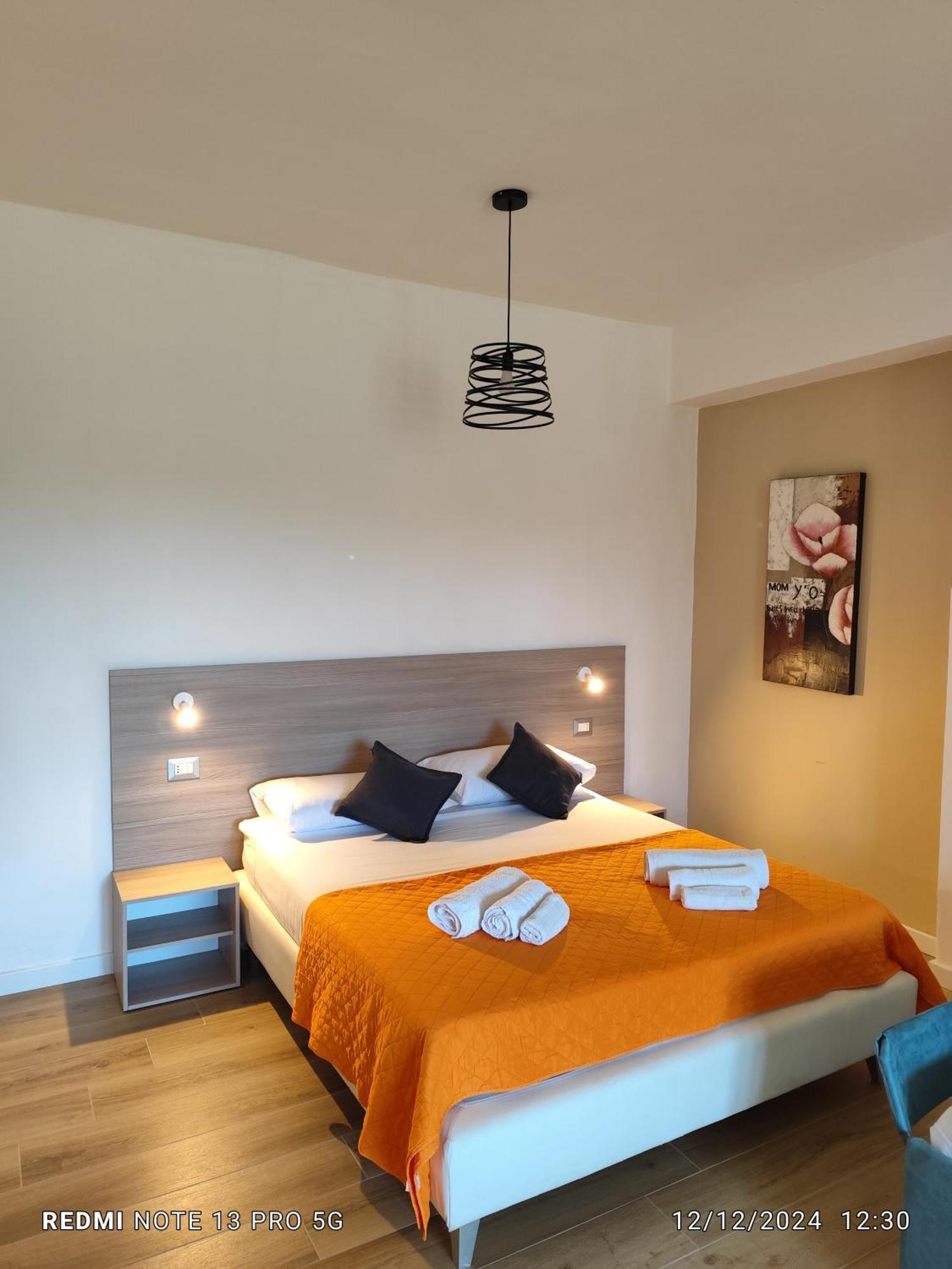 La Perla Amantea - Rooms & Apartaments الغرفة الصورة
